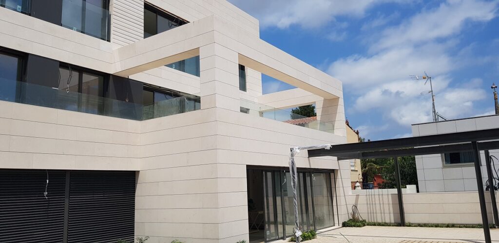 VIVIENDA UNIFAMILIAR